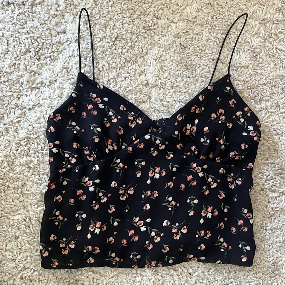 Spaghetti strap, crop top